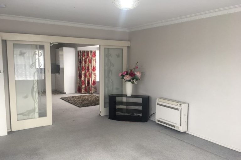 Photo of property in 4 Dunstan Crescent, Hornby, Christchurch, 8042