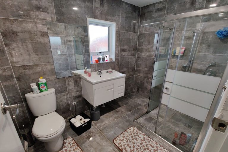 Photo of property in 27 Cameron Street, Papakura, 2110