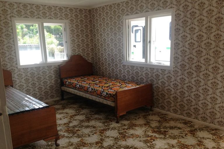 Photo of property in 12 Moana Road, Tinopai, Matakohe, 0593