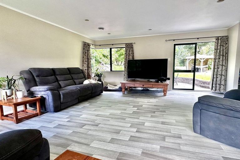 Photo of property in 63 Charles Prevost Drive, The Gardens, Auckland, 2105