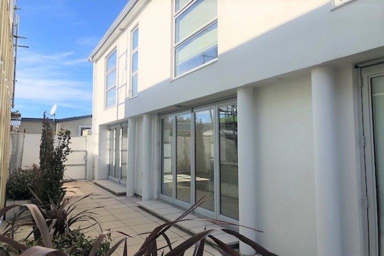 Photo of property in 73b Derby Street, St Albans, Christchurch, 8014