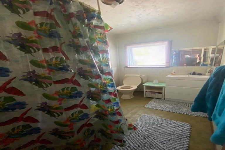 Photo of property in 27 Graeme Avenue, Mangere East, Auckland, 2024