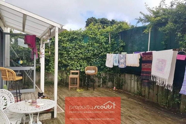 Photo of property in 253 Courtenay Street, Strandon, New Plymouth, 4312