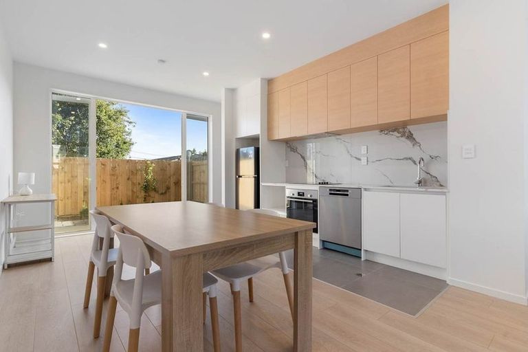 Photo of property in 11 Whautapu Court, Avondale, Auckland, 1026