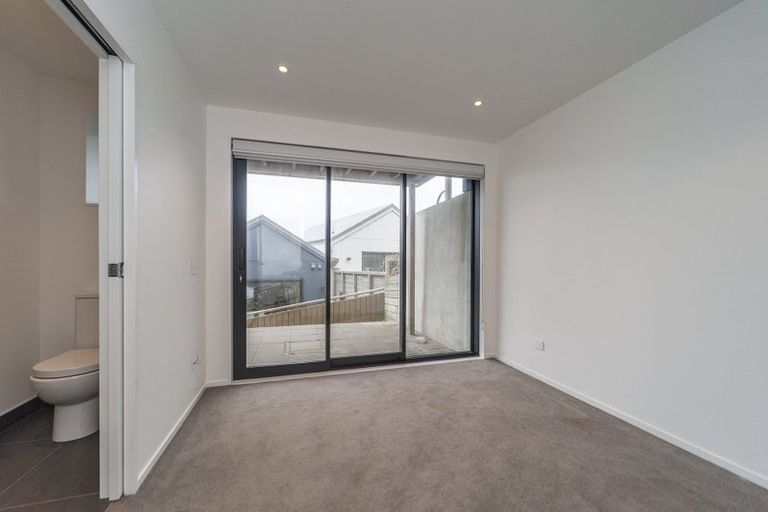 Photo of property in 21/104 Maupuia Road, Maupuia, Wellington, 6022