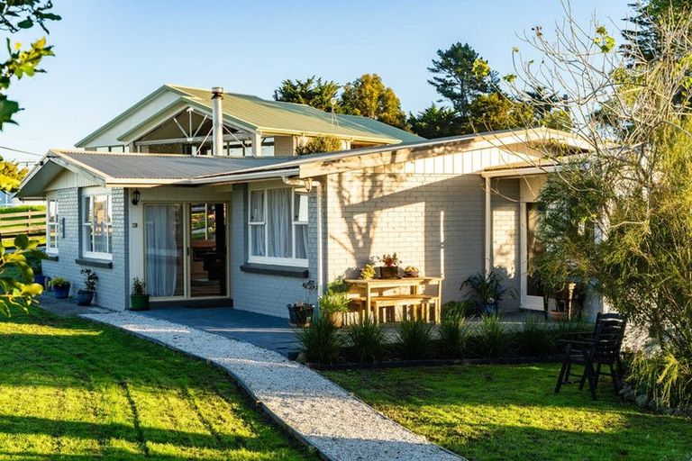 Photo of property in 84 Devich Road, Mangawhai, Wellsford, 0975