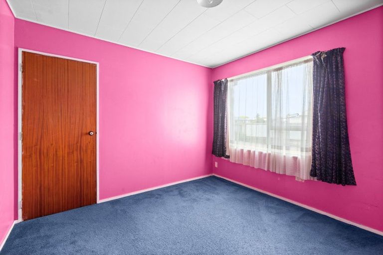 Photo of property in 17 Kirkcaldy Crescent, Flaxmere, Hastings, 4120