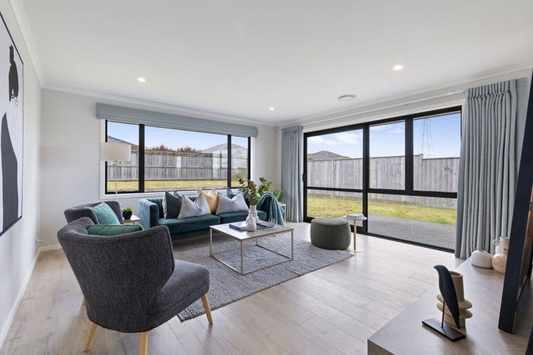 Photo of property in 202 Pacific Drive, Fitzherbert, Palmerston North, 4410