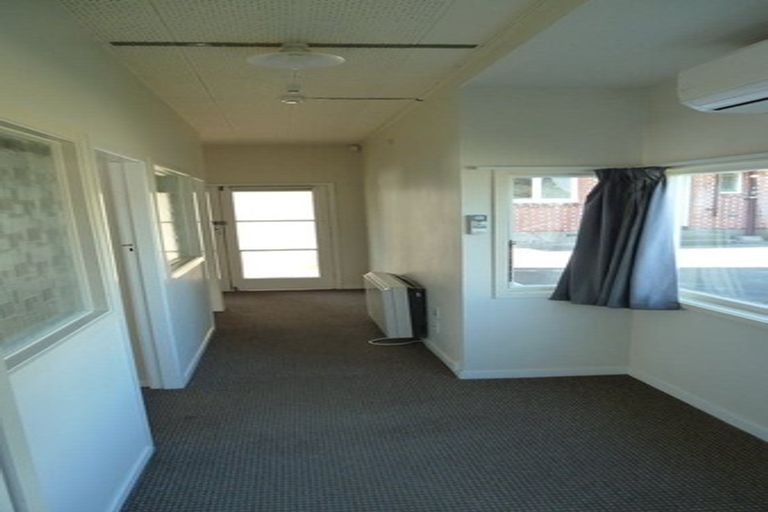 Photo of property in 41 Acacia Avenue, Upper Riccarton, Christchurch, 8041