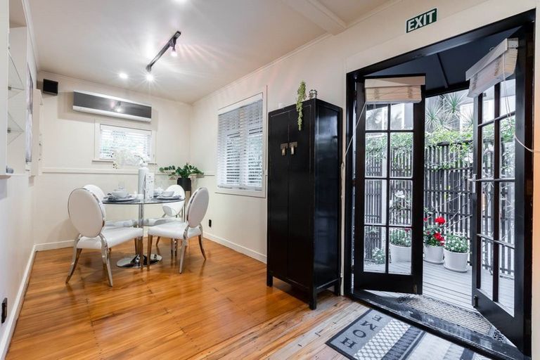 Photo of property in 16 Wilkinson Road, Ellerslie, Auckland, 1060
