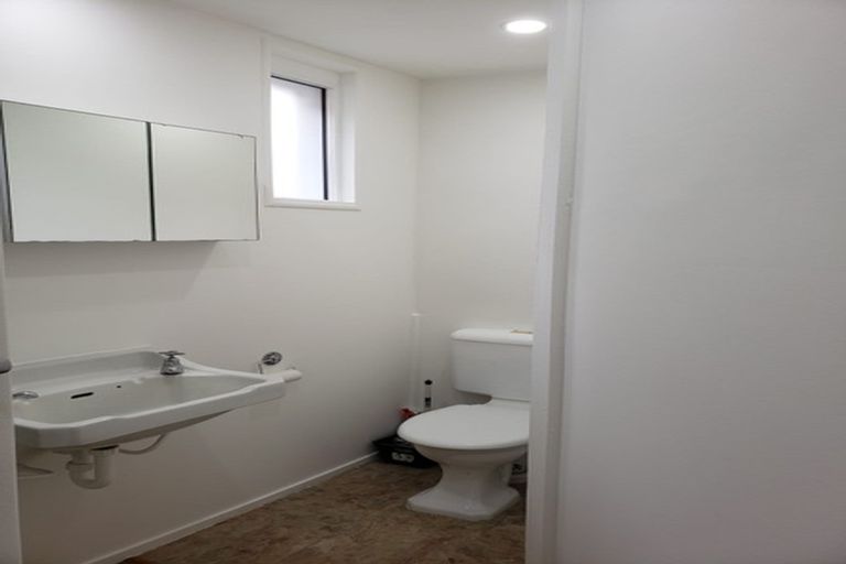 Photo of property in 1 Macnee Street, Mornington, Dunedin, 9011