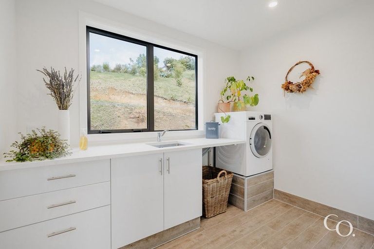 Photo of property in 42 Te Auhi Way, Welcome Bay, Tauranga, 3112