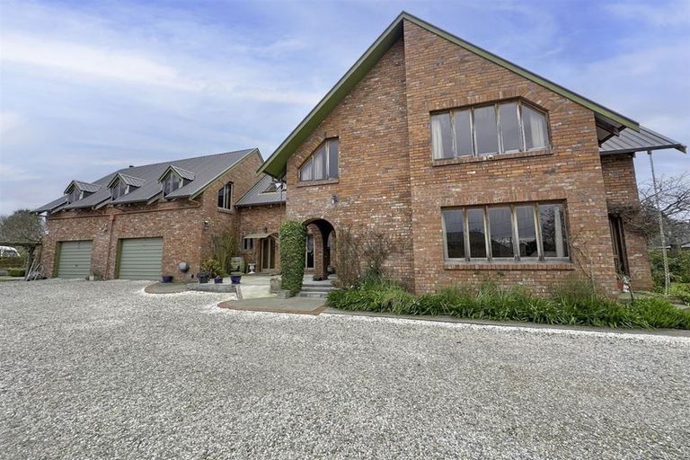 Photo of property in 20 Saint Leonards Road, Temuka, 7920