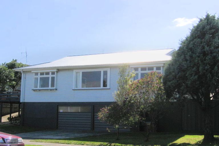 Photo of property in 17 Maranui Street, Mount Maunganui, 3116