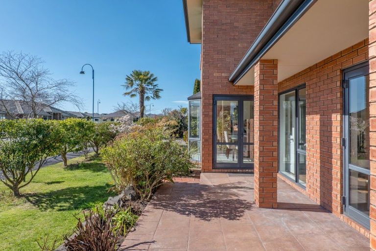 Photo of property in 2 Harrys Way, Redwood, Christchurch, 8051