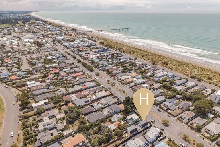 Photo of property in 1/114 Oram Avenue, New Brighton, Christchurch, 8061