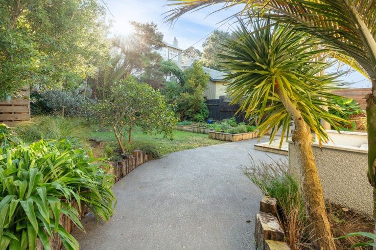 Photo of property in 1/121 Hataitai Road, Hataitai, Wellington, 6021