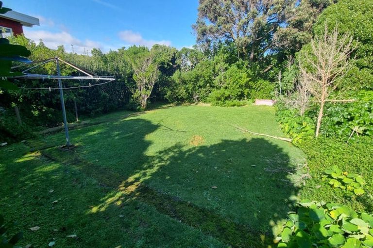Photo of property in 9 Terrace Road, Titahi Bay, Porirua, 5022