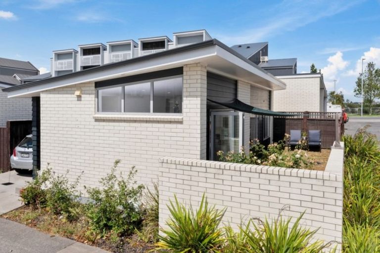 Photo of property in 10 Squadron Drive, Hobsonville, Auckland, 0616