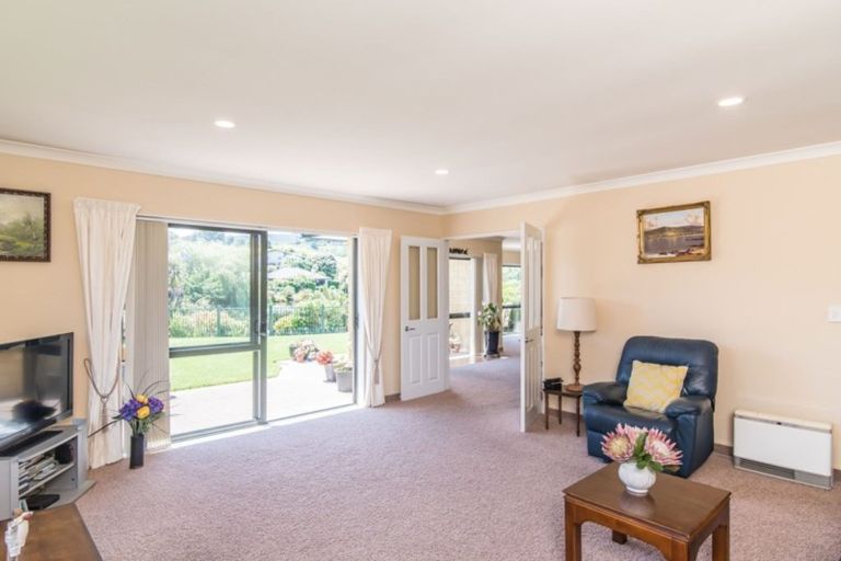 Photo of property in 23 Lorna Irene Drive, Raumati South, Paraparaumu, 5032