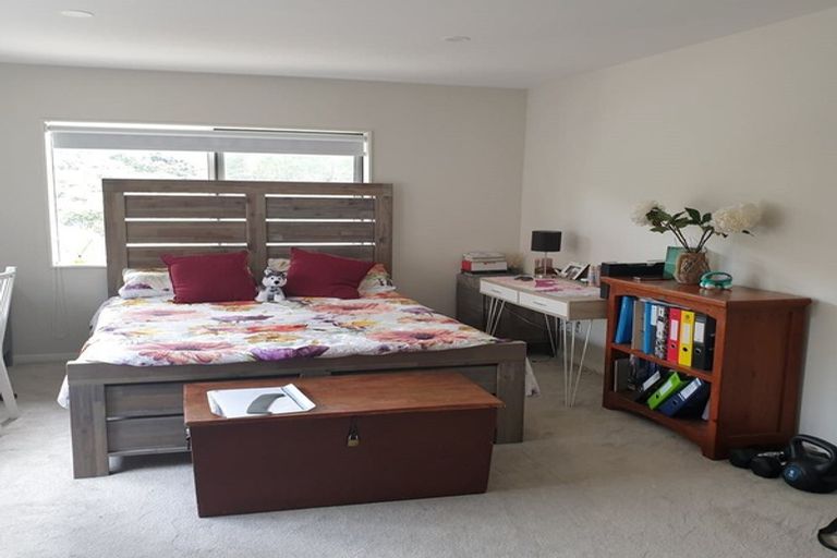 Photo of property in 28 Golden Morning Drive, Albany Heights, Auckland, 0632