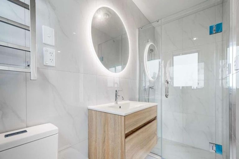 Photo of property in 4/800 Chapel Road, Northpark, Auckland, 2016