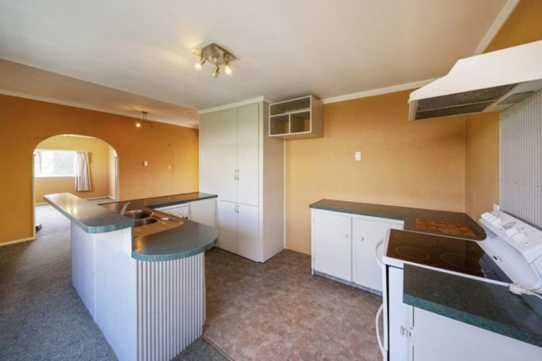 Photo of property in 124 Miranda Street, Stratford, 4332