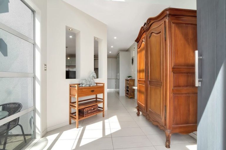 Photo of property in 24 Riddington Rise, Ohauiti, Tauranga, 3112