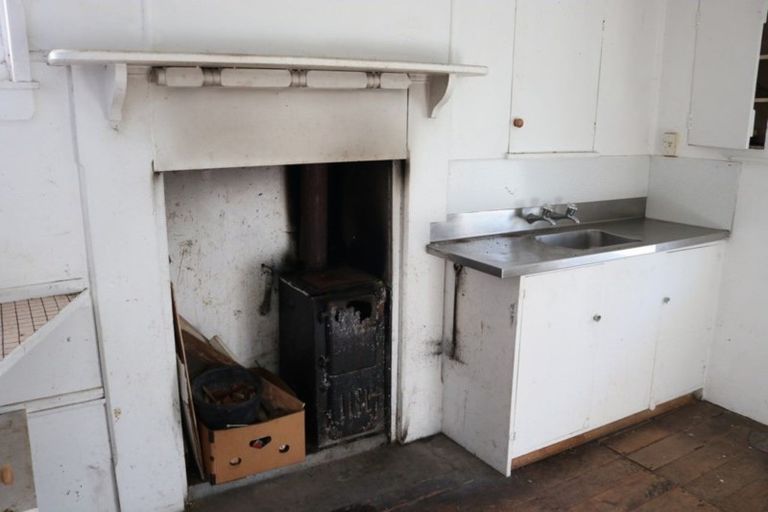 Photo of property in 42 Niblett Street, Whanganui, 4500