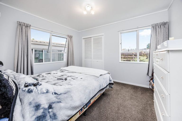 Photo of property in 52a Cosgrave Road, Papakura, 2110