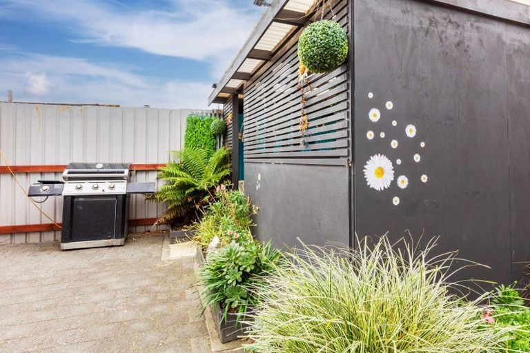 Photo of property in 27 Norwich Crescent, Tamatea, Napier, 4112