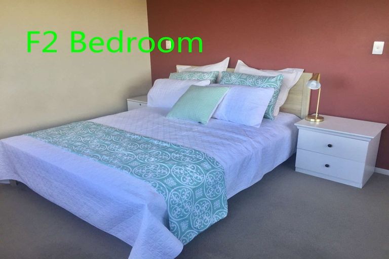 Photo of property in 11 Catlins Place, Fairview Heights, Auckland, 0632