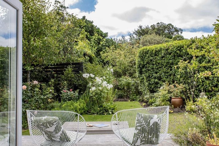 Photo of property in 1/2 Heberden Avenue, Sumner, Christchurch, 8081