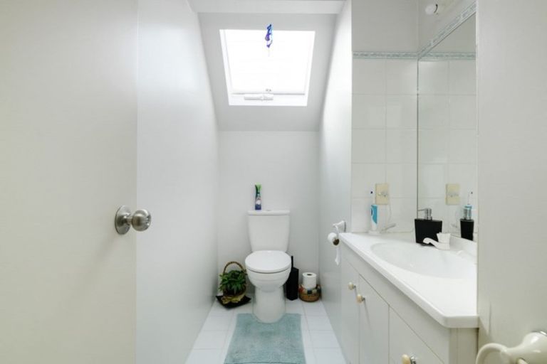 Photo of property in 1/207 Oceanbeach Road, Mount Maunganui, 3116