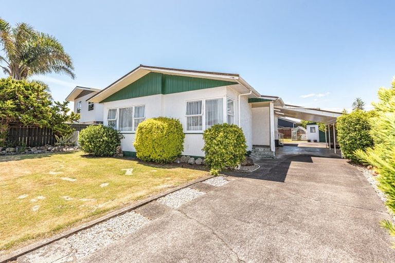 Photo of property in 12 Lindsey Crescent, Springvale, Whanganui, 4501