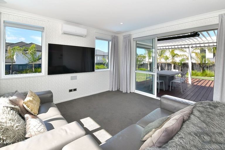 Photo of property in 27 Cilliers Drive, Silverdale, 0932