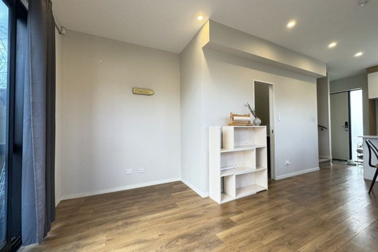 Photo of property in 2 Freshland Drive, Flat Bush, Auckland, 2019