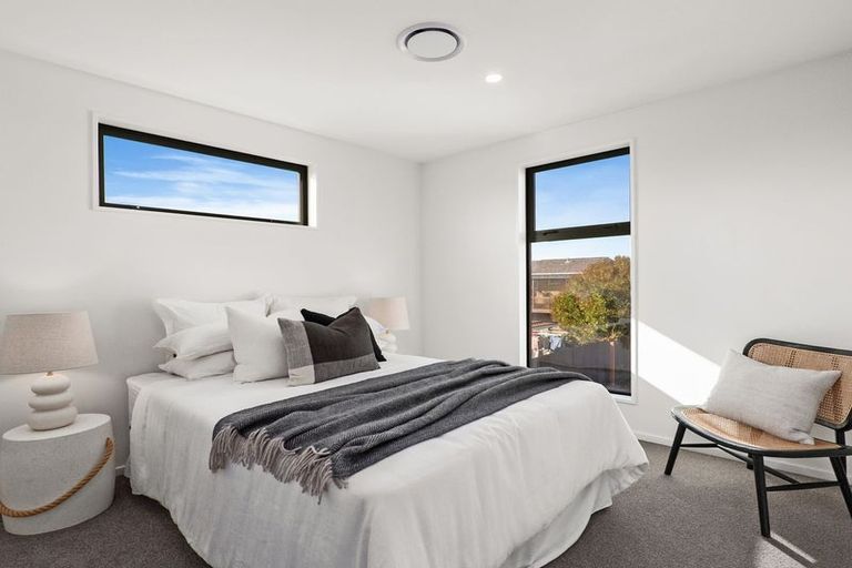 Photo of property in 2/142 Main Road North, Papanui, 8052