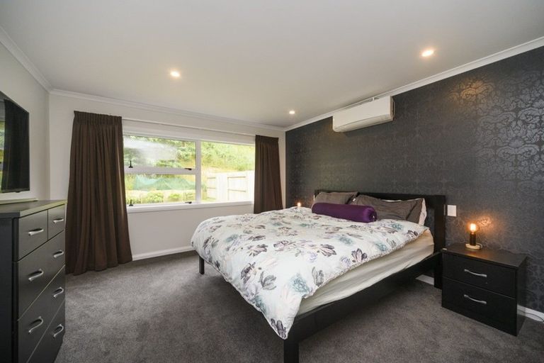 Photo of property in 13 Freedom Drive, Kelvin Grove, Palmerston North, 4414