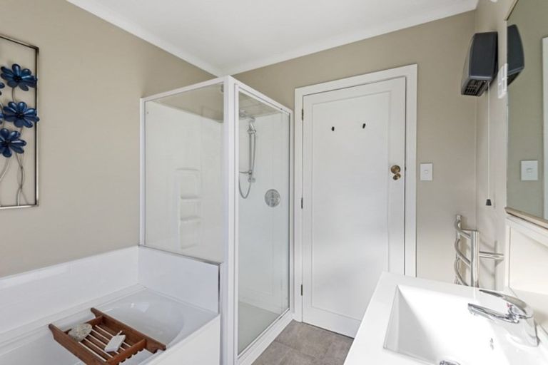 Photo of property in 80 High Street, Southbridge, 7602