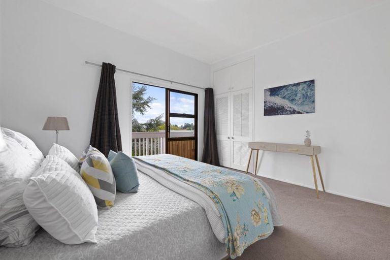 Photo of property in 10 Pine Terrace, Howick, Auckland, 2014