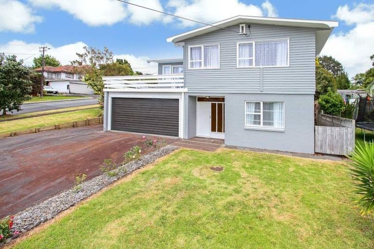 Photo of property in 19 Evans Road, Glen Eden, Auckland, 0602