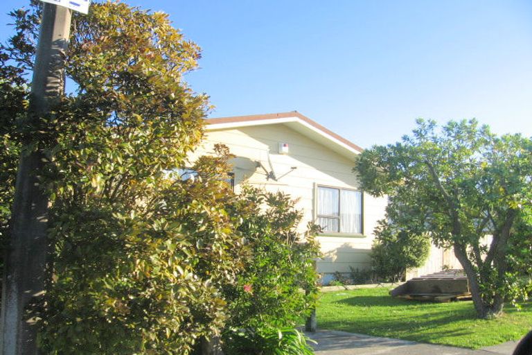Photo of property in 13 Barque Crescent, Whitby, Porirua, 5024
