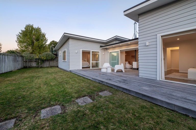 Photo of property in 30 Angela Place, Kinloch, Taupo, 3377
