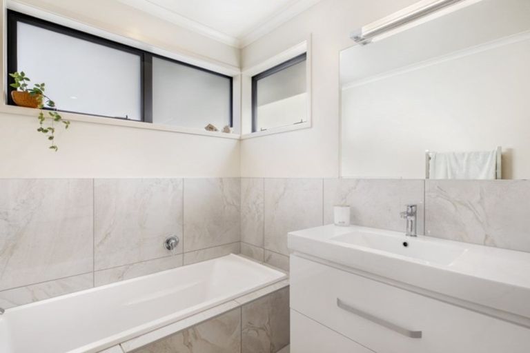 Photo of property in 6 Selliera Place, Papamoa Beach, Papamoa, 3118