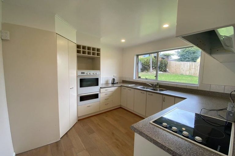 Photo of property in 3/8 West Street, Papakura, 2110