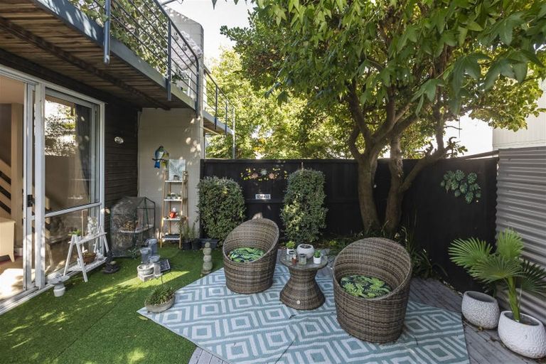 Photo of property in 3/27 Packe Street, Edgeware, Christchurch, 8013