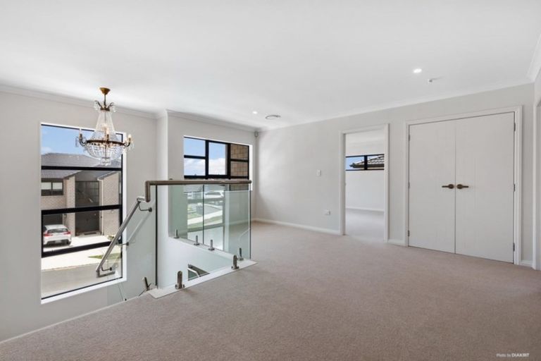 Photo of property in 4 Drover Close, Flat Bush, Auckland, 2019