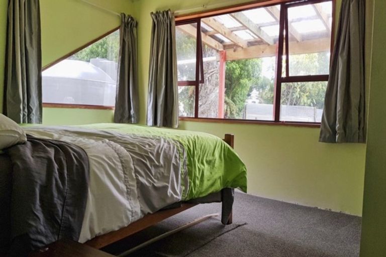 Photo of property in 13 Ives Street, Hector, 7822