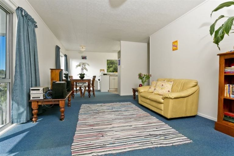 Photo of property in 85a Spinella Drive, Bayview, Auckland, 0629